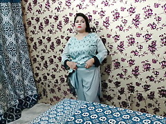 Indian Fond Broad in the beam Special Desi Aunty Mastrubation here Fond Hindi